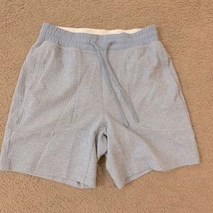 Lululemon Men’s shorts - Sz Small